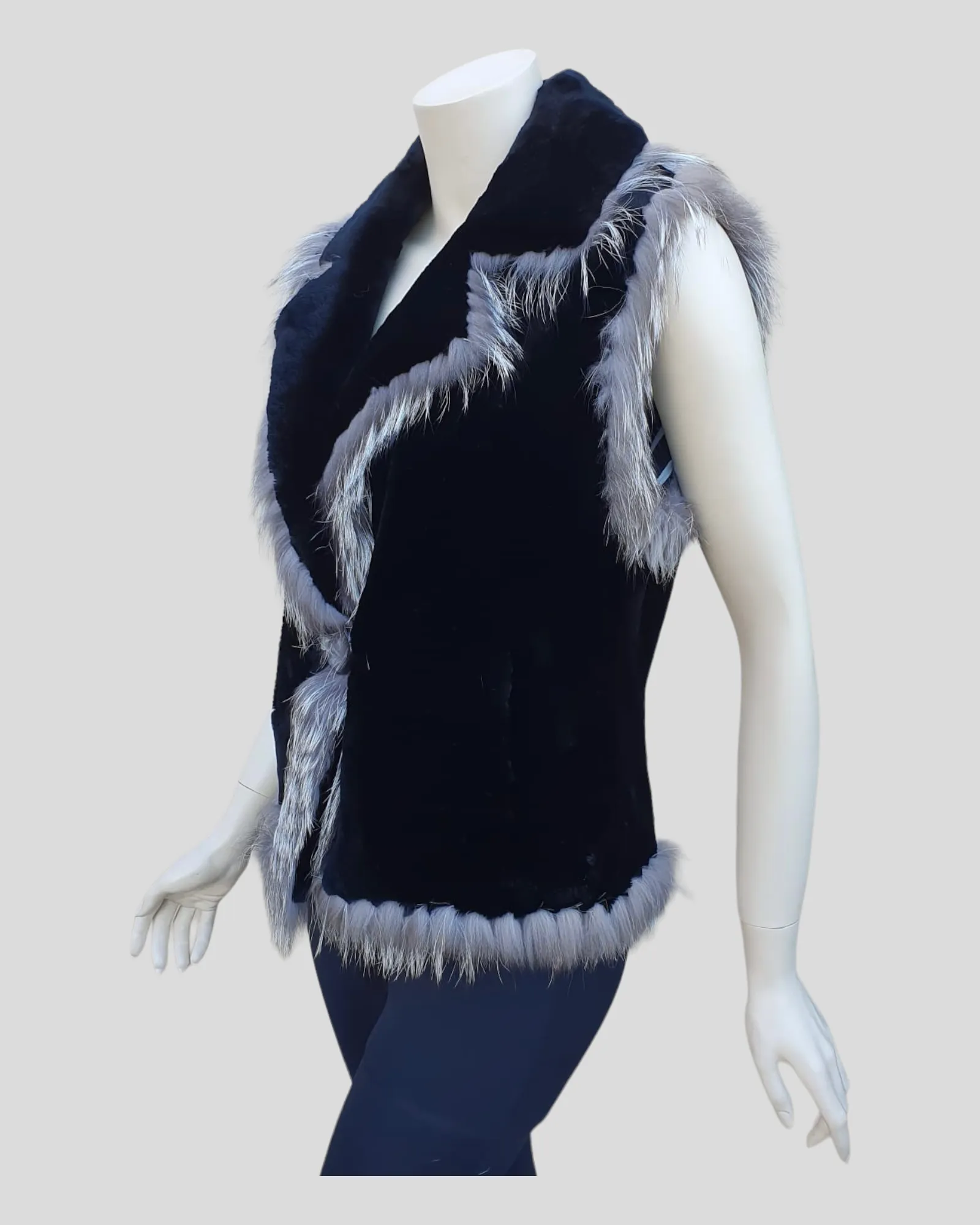 Black Sheared Beaver Fur Vest w/ Fox Fur Trim -M/S