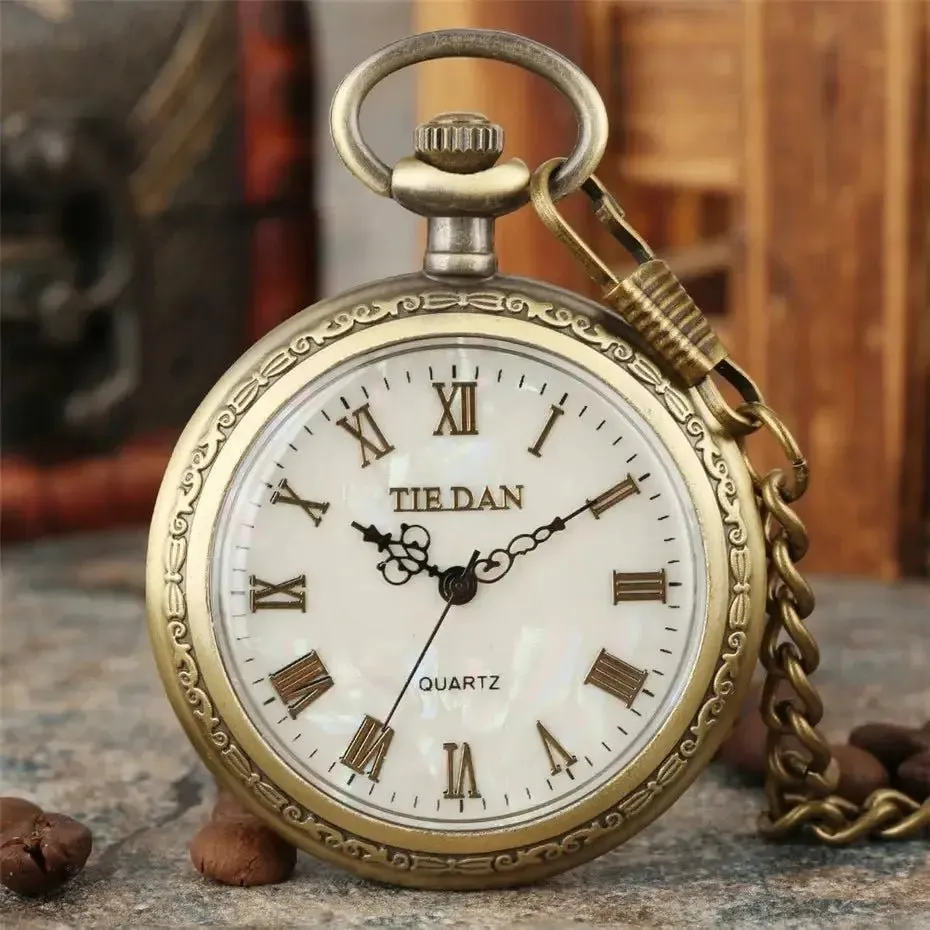 Bronze Retro Roman Numerals Display Quartz Pocket Watch Vintage Pendant Clock for Men Women Fob Sweater Chain /Hanging Chain