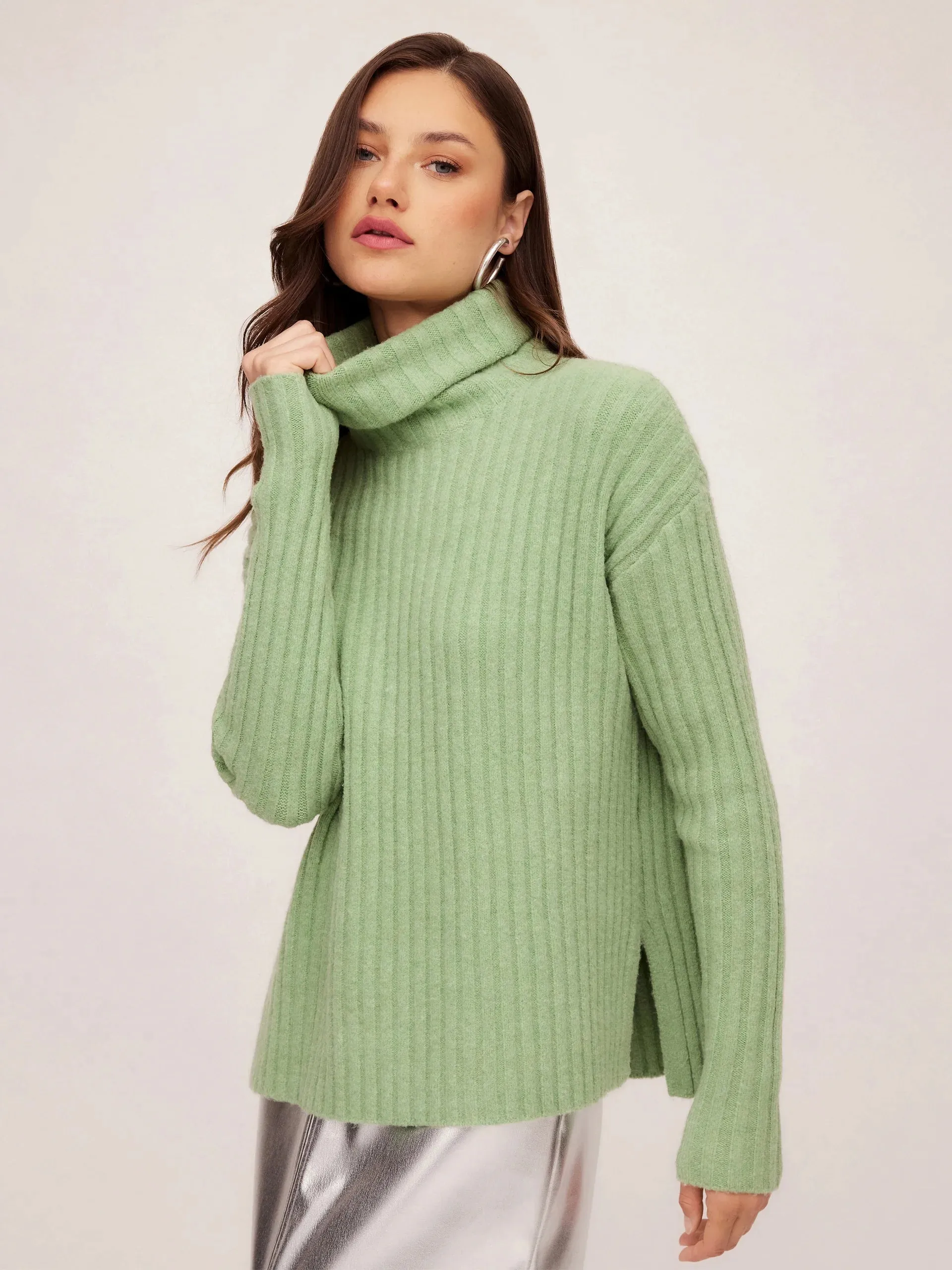 CLAUDIA TURTLENECK SWEATER