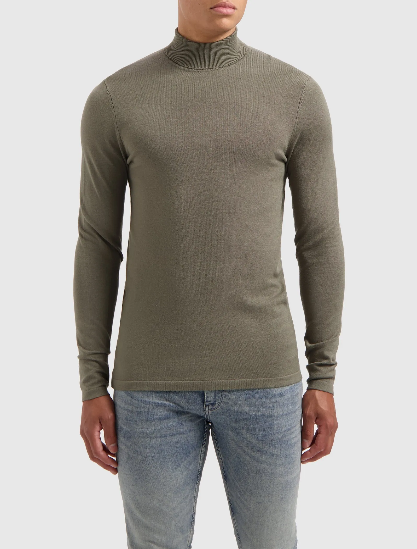 Essential Knitwear Turtleneck Sweater | Army Green