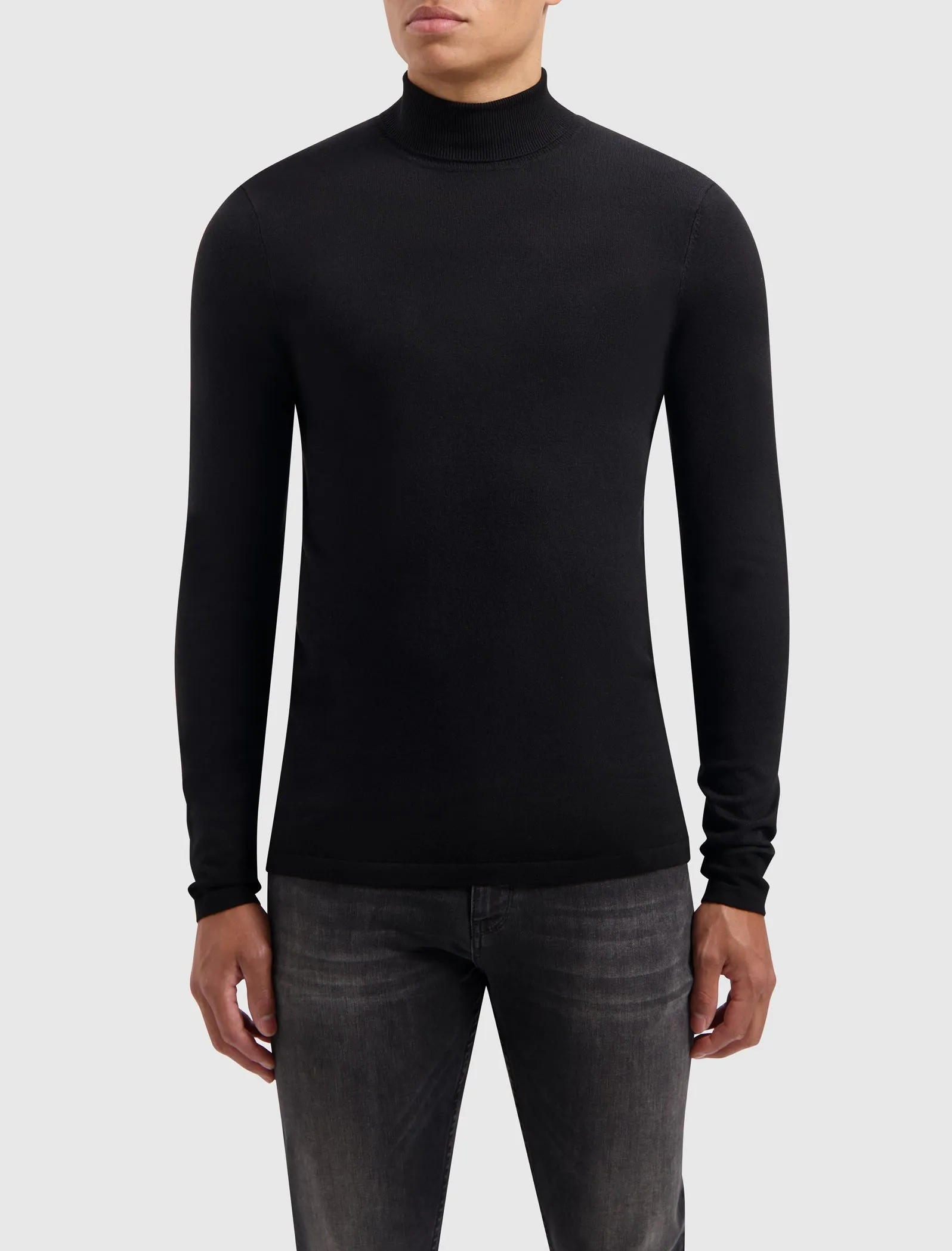 Essential Knitwear Turtleneck Sweater | Black