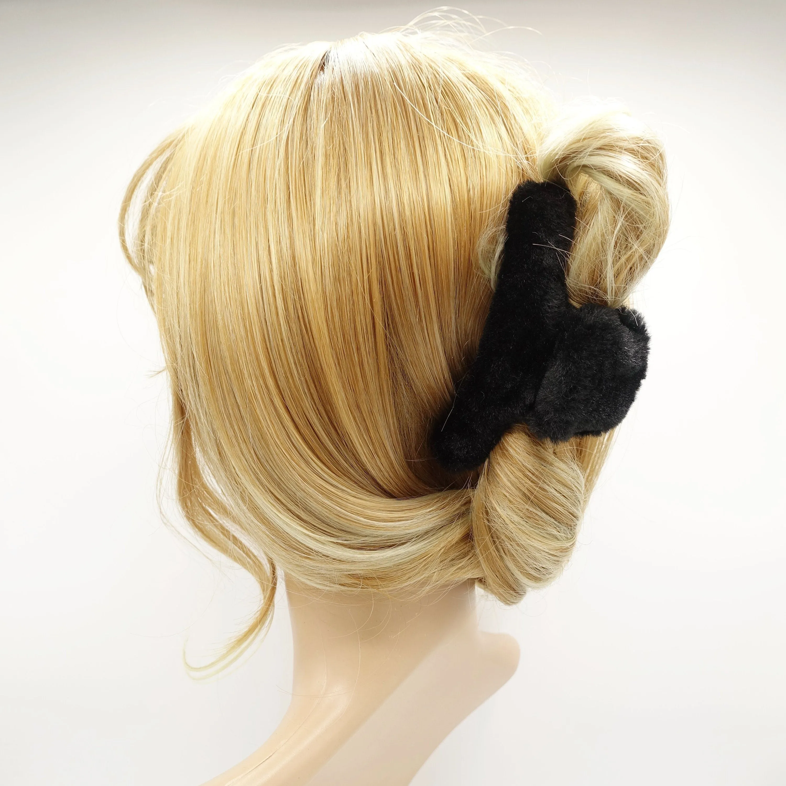 faux fur decorated hair claw Fall Winter clamp women hair accessory