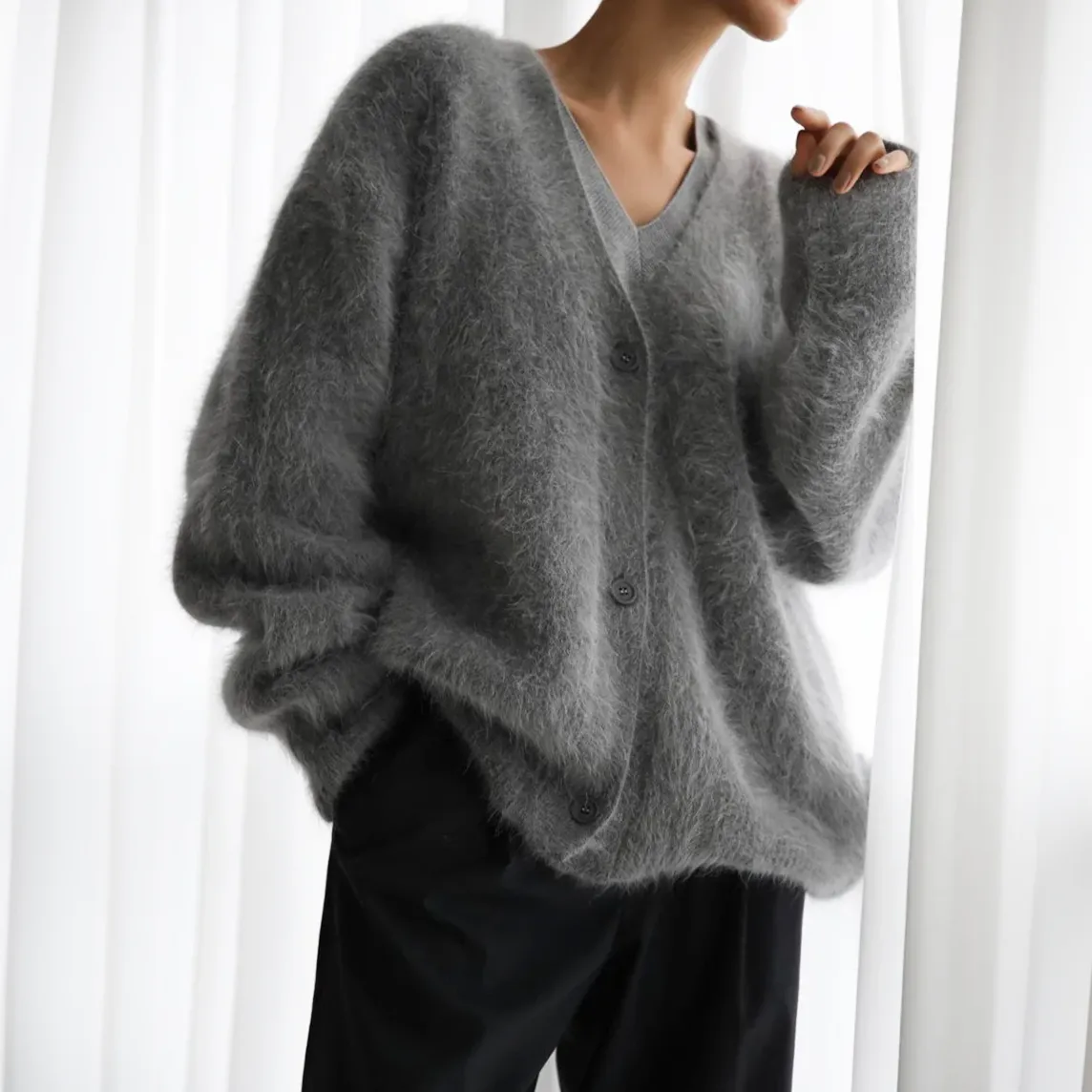 Flora - Comfortable Cashmere Cardigan