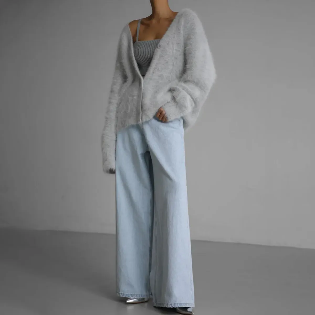 Flora - Comfortable Cashmere Cardigan