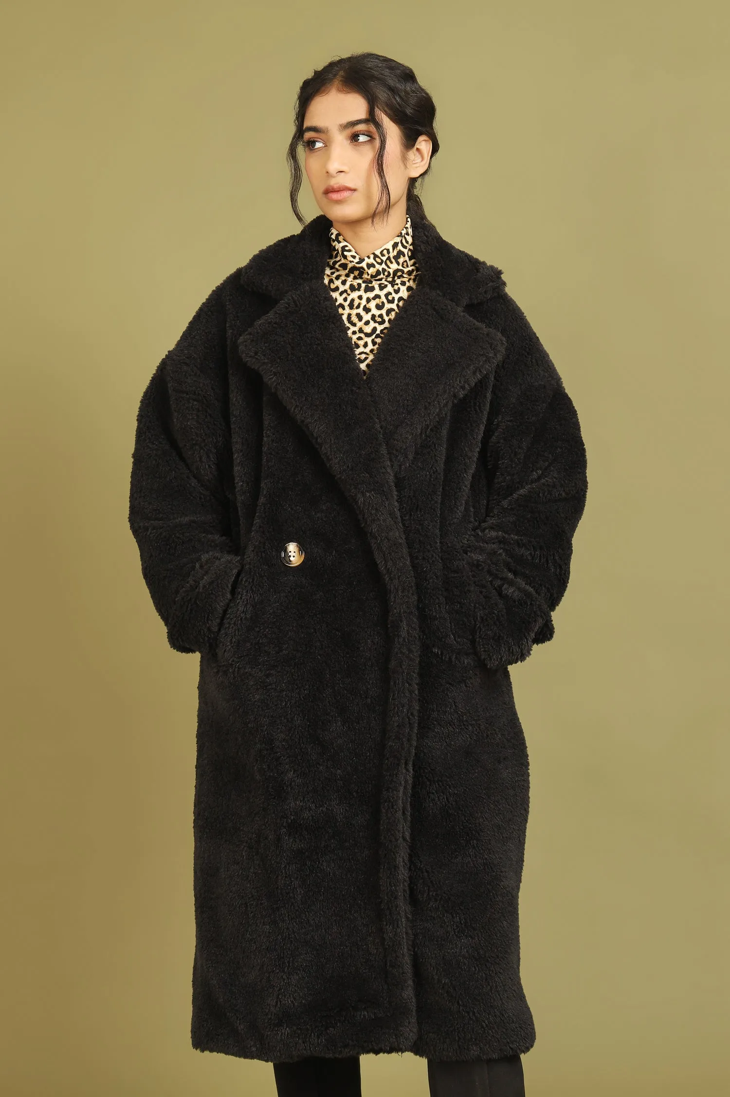 FUR COAT-BLACK