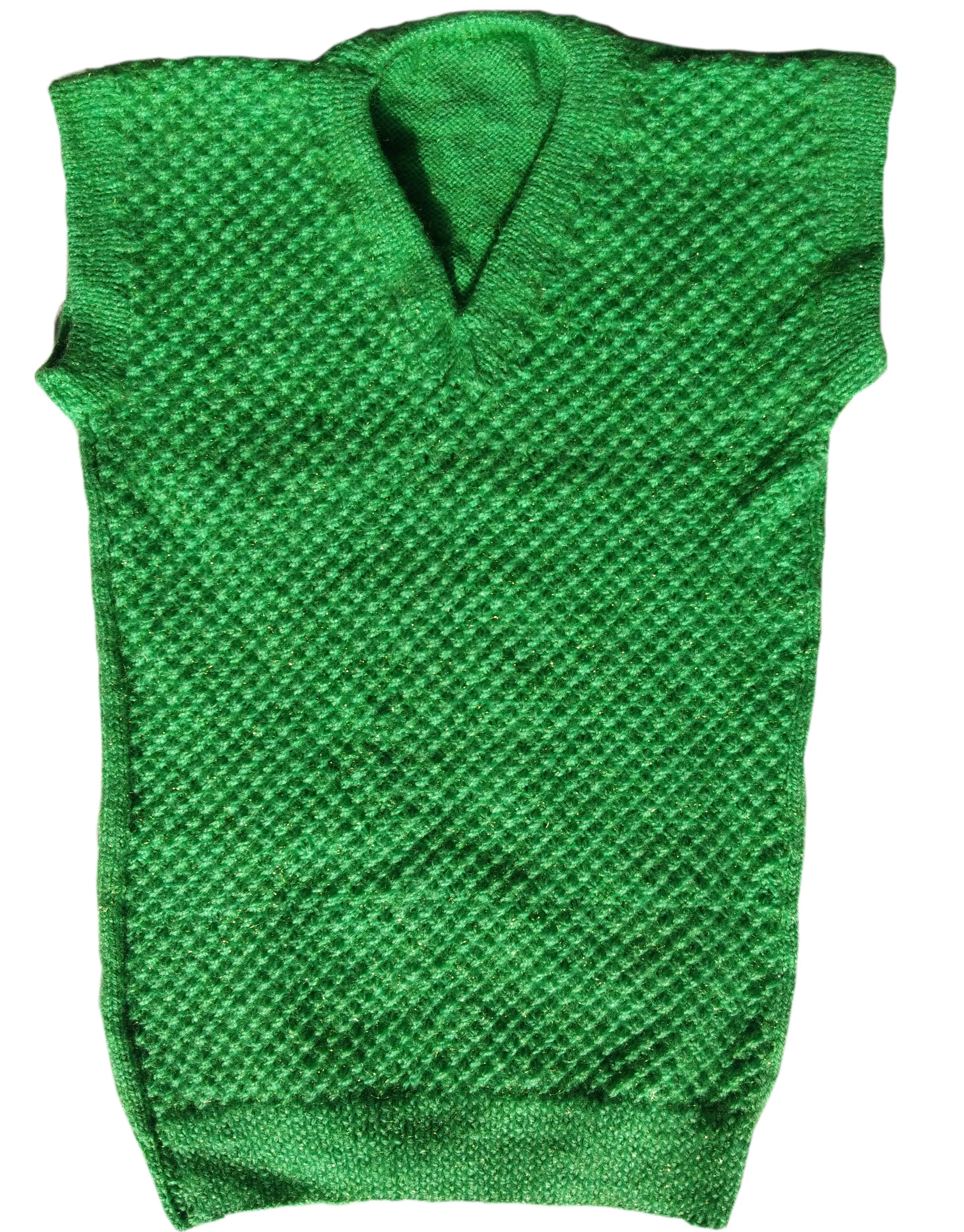 GraminArts V-neck Emerald Color Handmade Woollen Sleeveless Sweater For Men