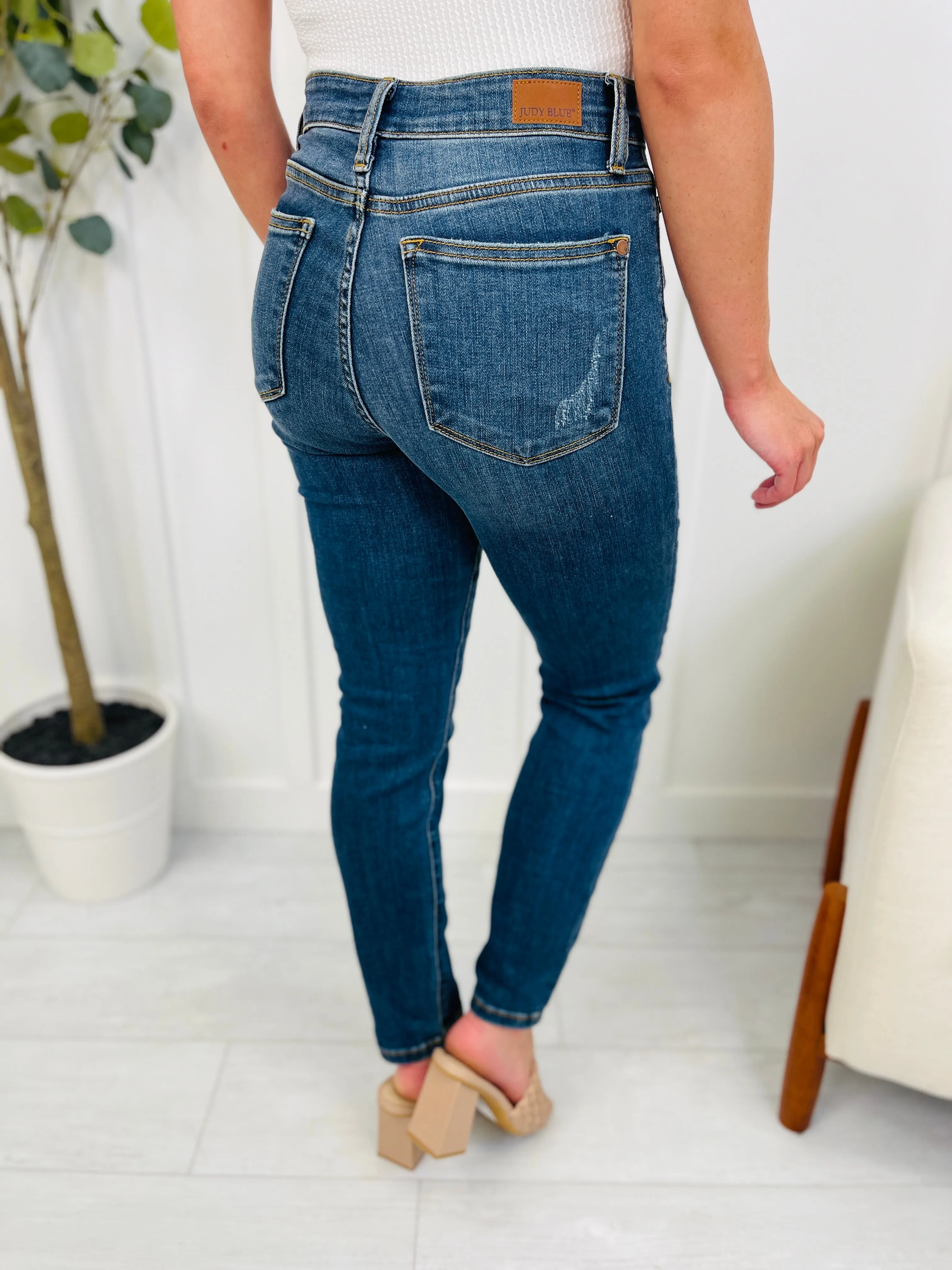 Judy Blue Everyday Essential Mid Rise Relaxed Fit Jeans - Multiple Inseams- in Reg/Curvy