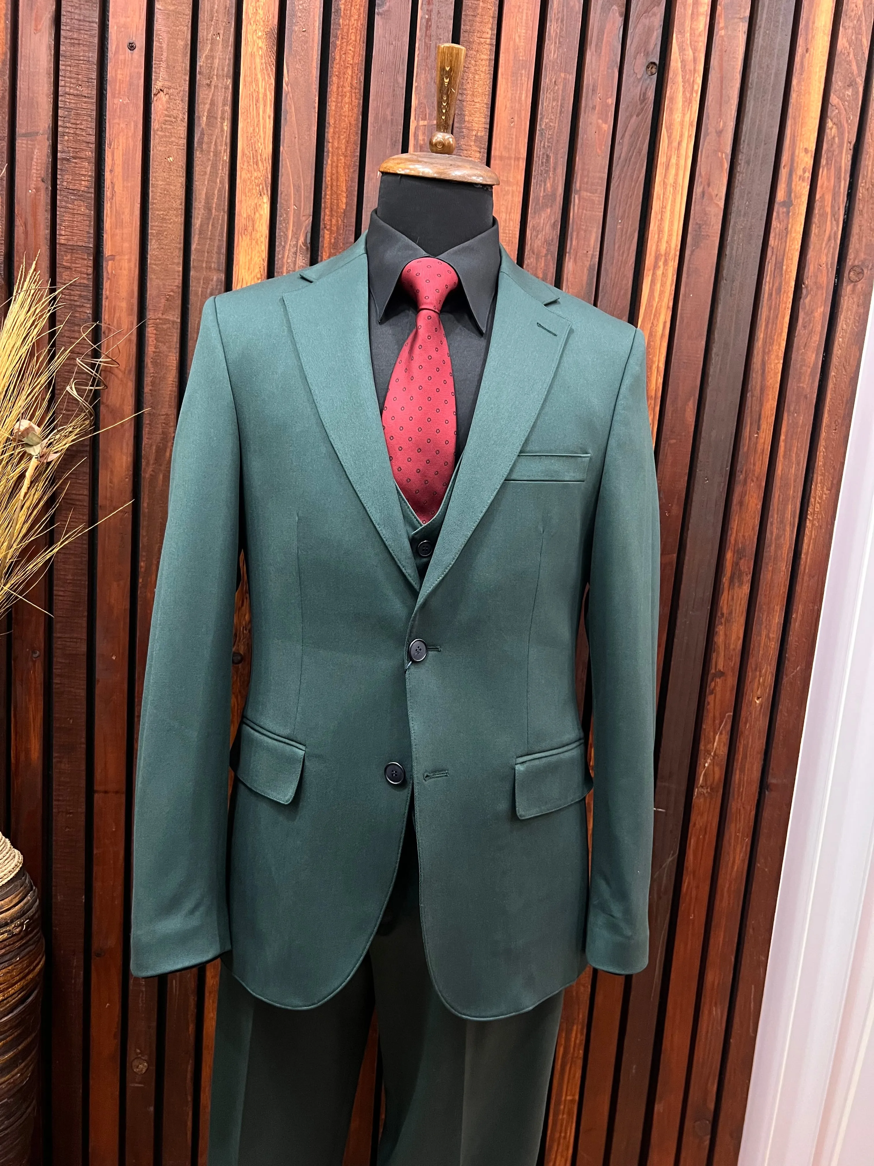 Men's Forest Green 3-Piece Suit | Elegant Formal Wear in Hayward, CA