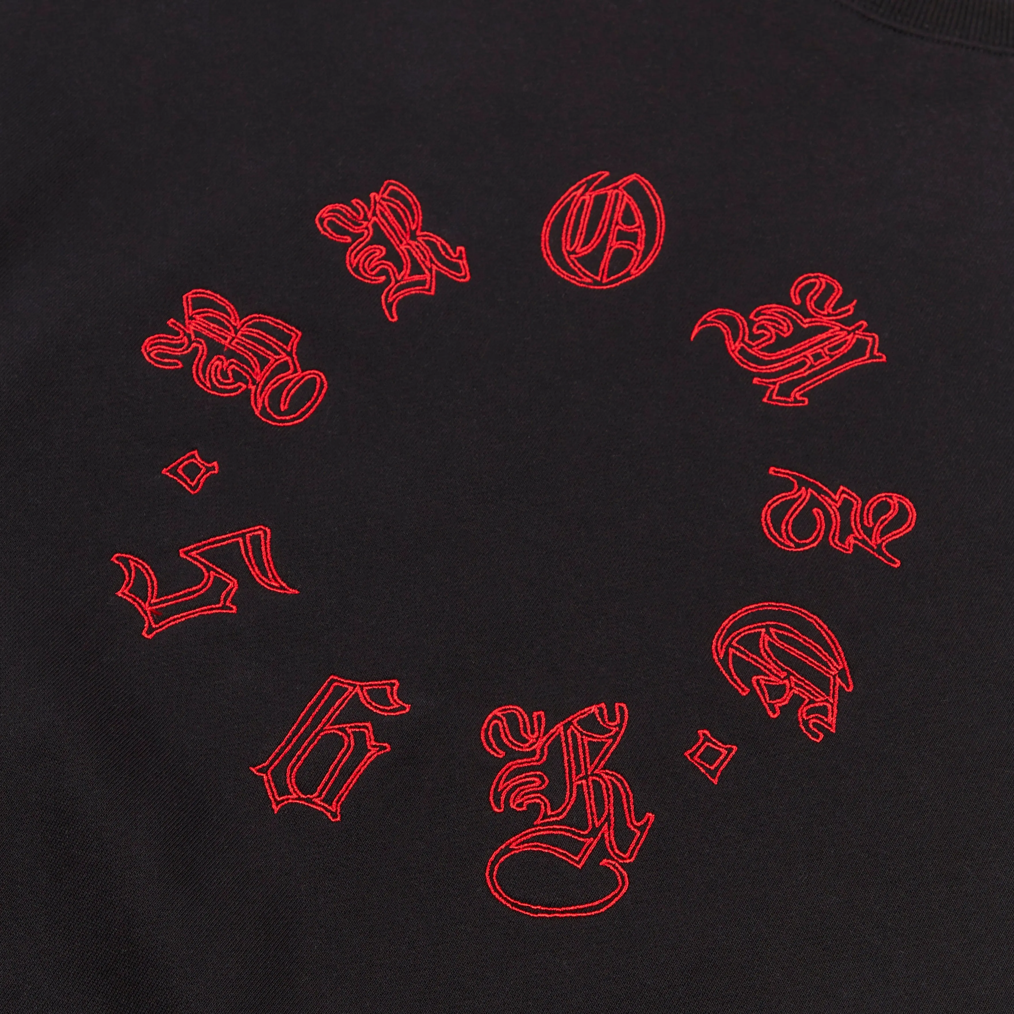 Old E Circle Crew Neck Sweater