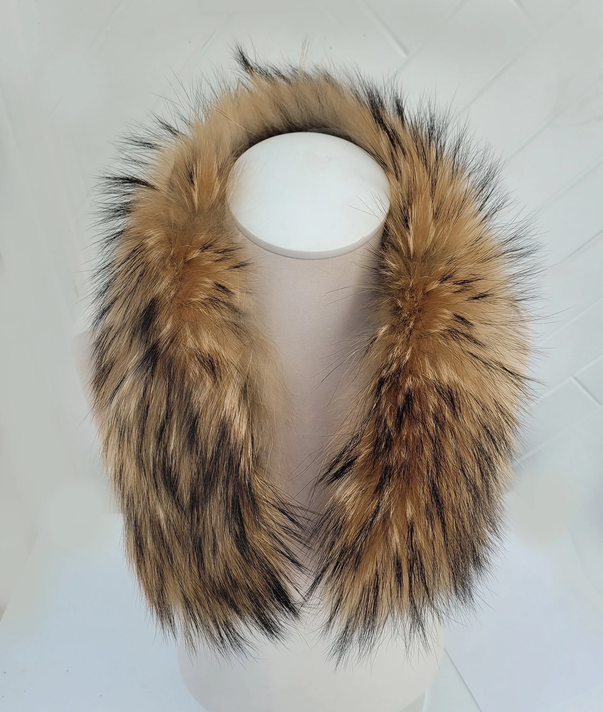 READY to SHIP 70,80 X4 cm Real Raccoon Fur Collar, Fur Trim for Hoodies, Raccoon Fur Collar, Fur Scarf, Fur Ruff, Raccoon Fur Hood, Raccoon