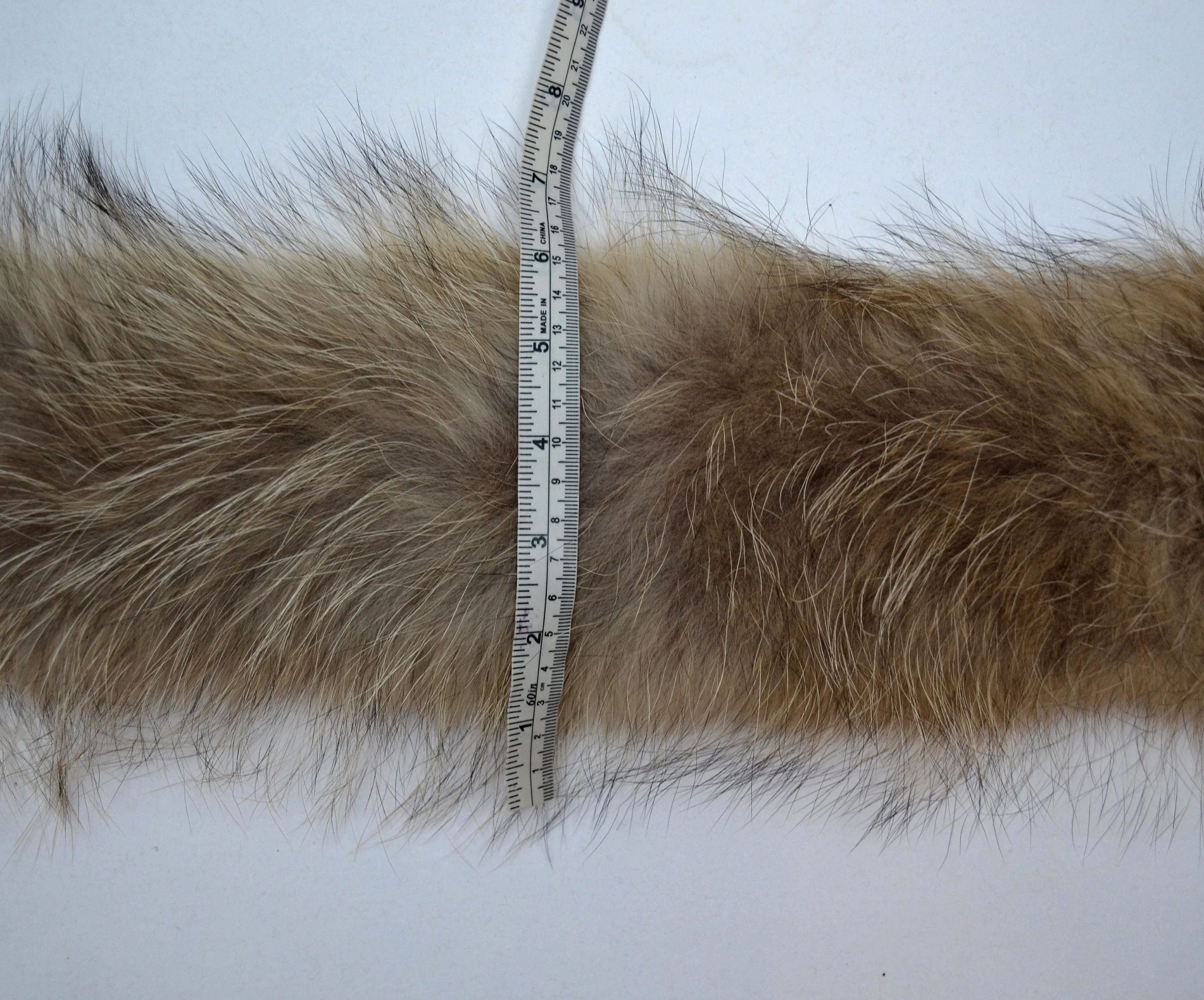 READY TO SHIP, 80 cm Real Raccoon Fur Collar, Fur Trim for Hoodies, Raccoon Fur Collar, Fur Scarf, Fur Ruff, Raccoon Fur Hood, Raccoon Fur