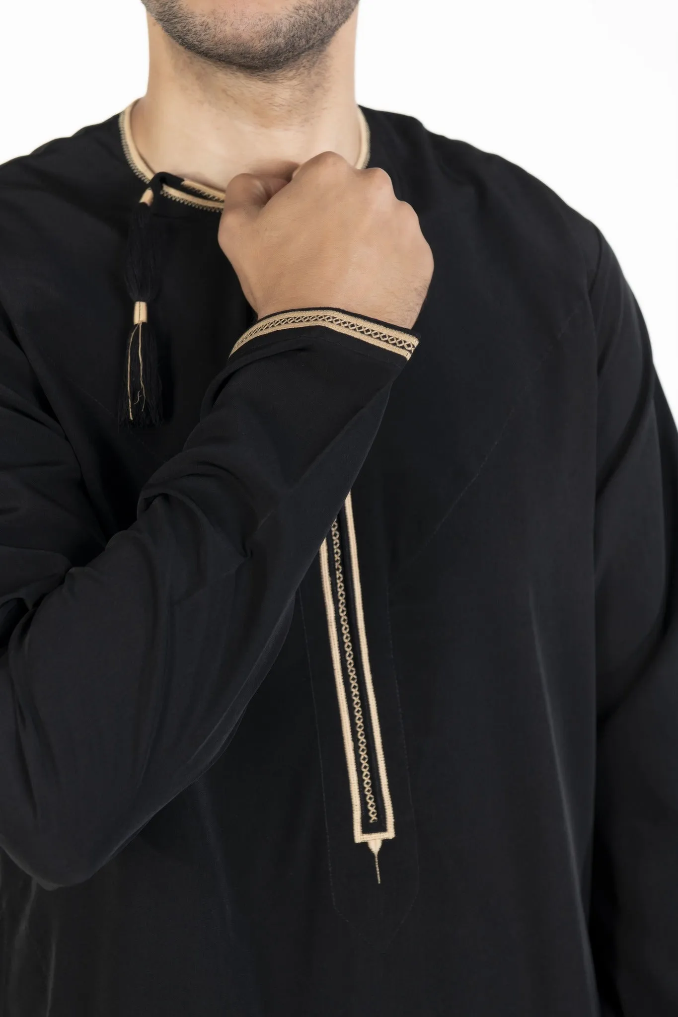 RM23 Black & Gold Patterned Omani Jubba