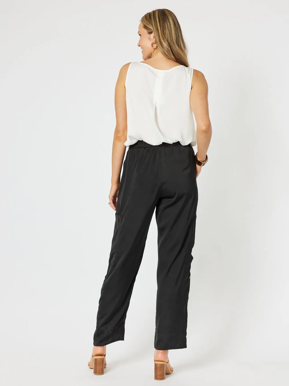 Traveller Luxe Side Button Pant - Black