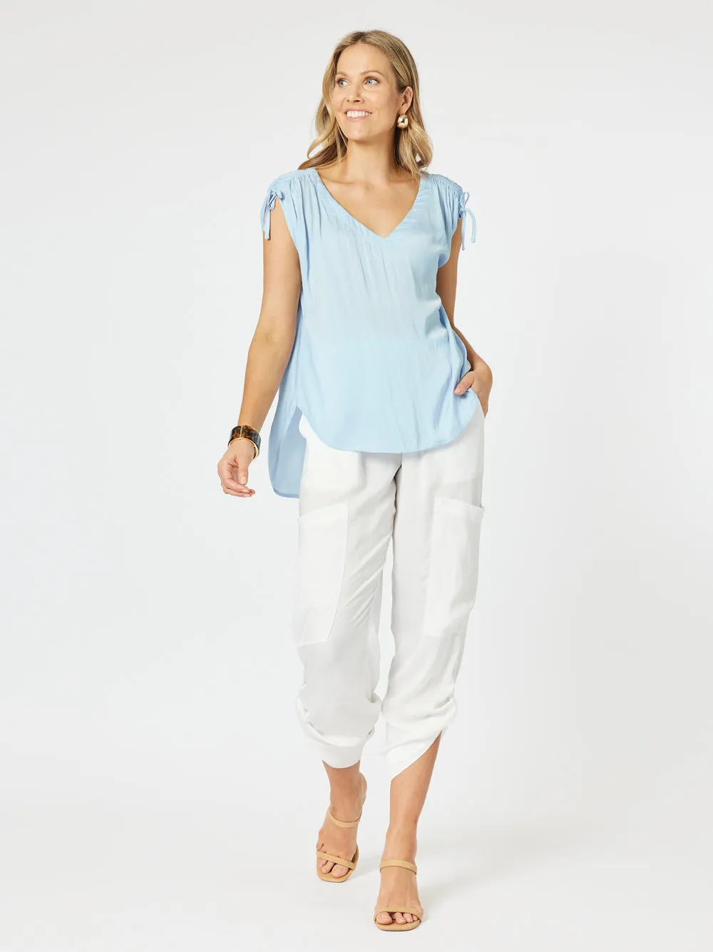 Traveller Luxe Side Button Pant - White