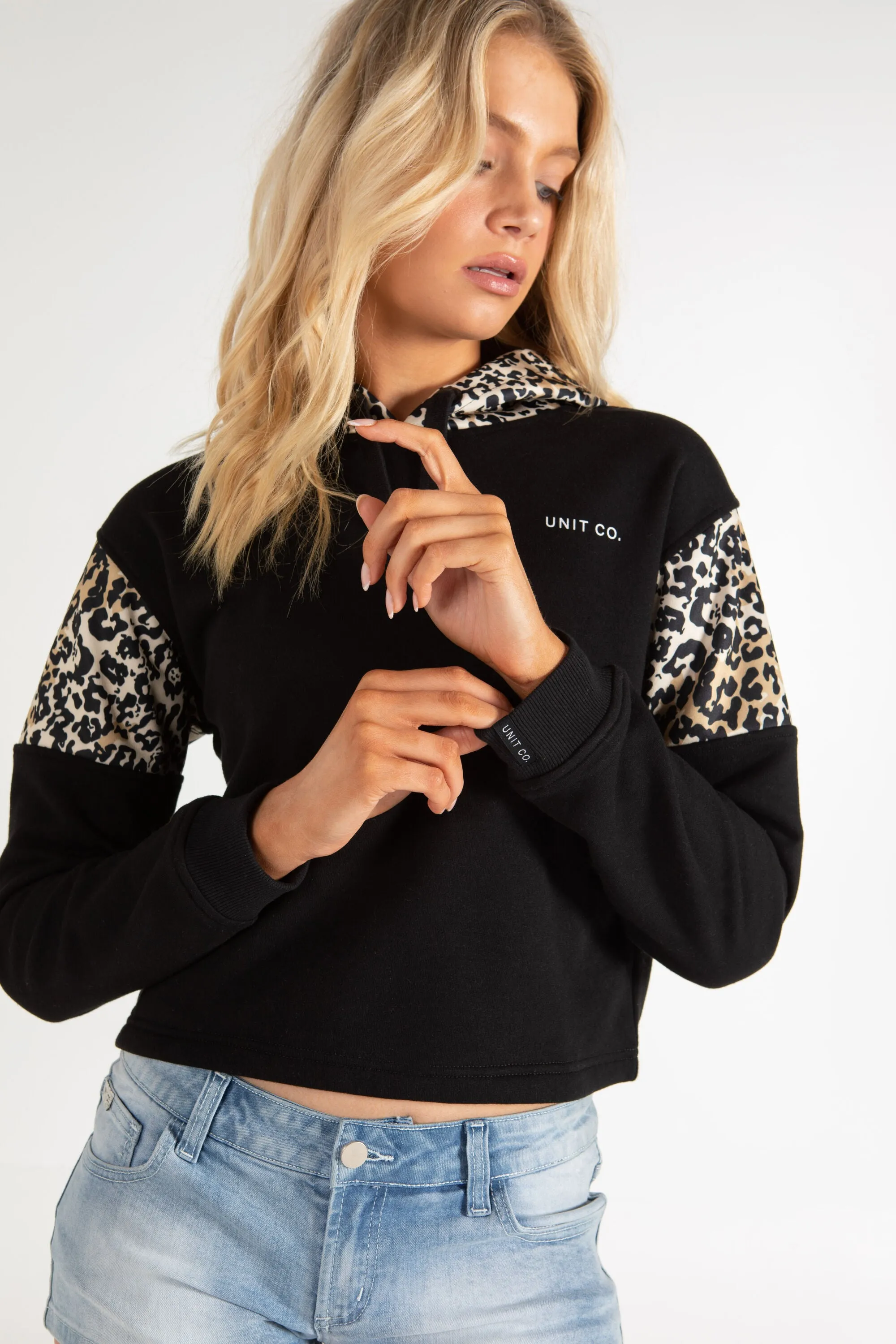 UNIT Ladies Rebel Cropped Hoodie