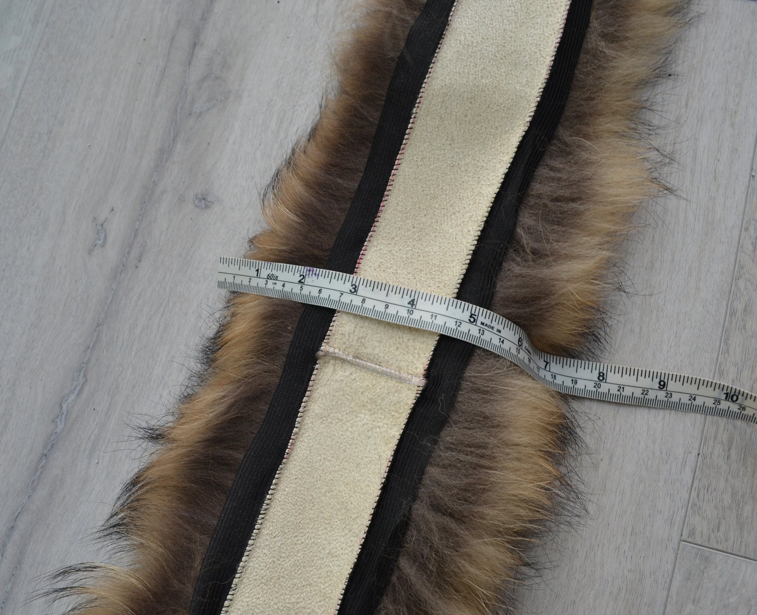 XL Real Finnish Raccoon Fur Collar, Trim for Hood (SKIN), 18-20 cm (Width by Fur)